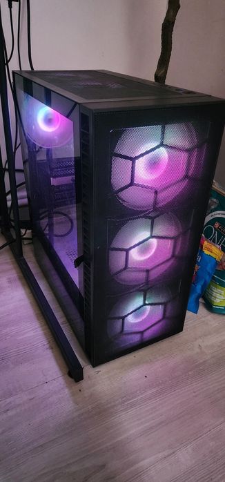 Vand sistem pc complet gaming
