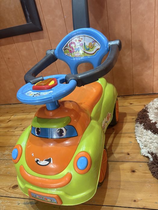 Детска кола за бутане