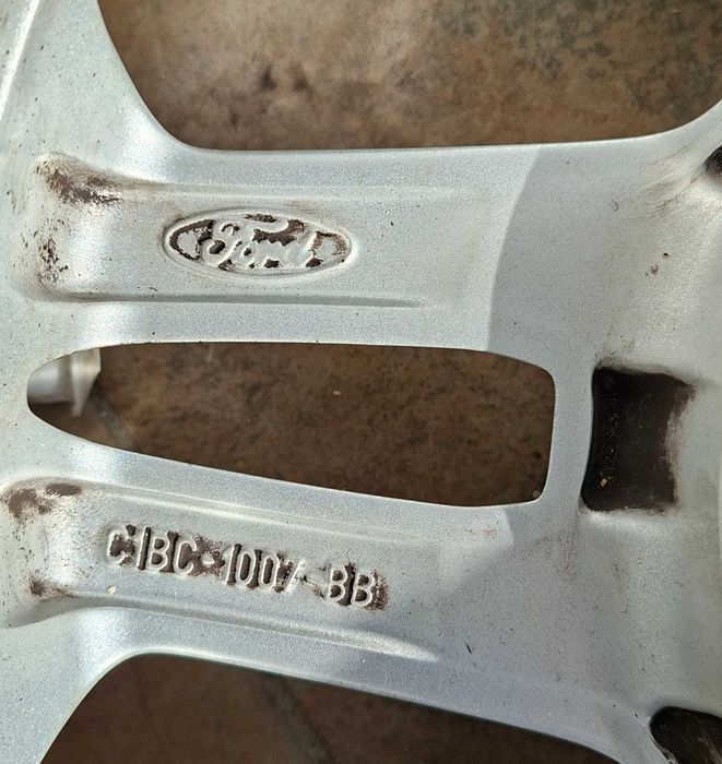 Set 4 genti aliaj aluminiu