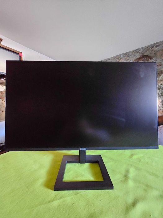 Монитор с гаранция