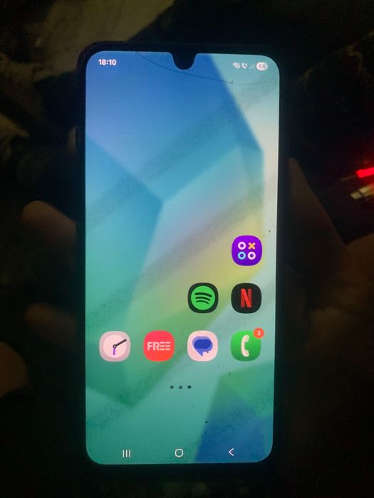 Vând Samsung a16 în stare perfectă