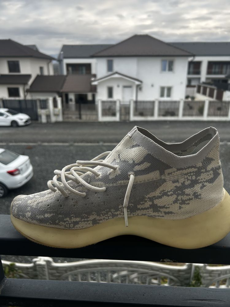 Adidas Yeezy 380