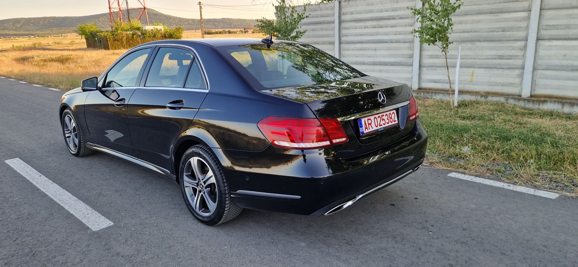 De vânzare Mercedes e 300 hybrid  w212
