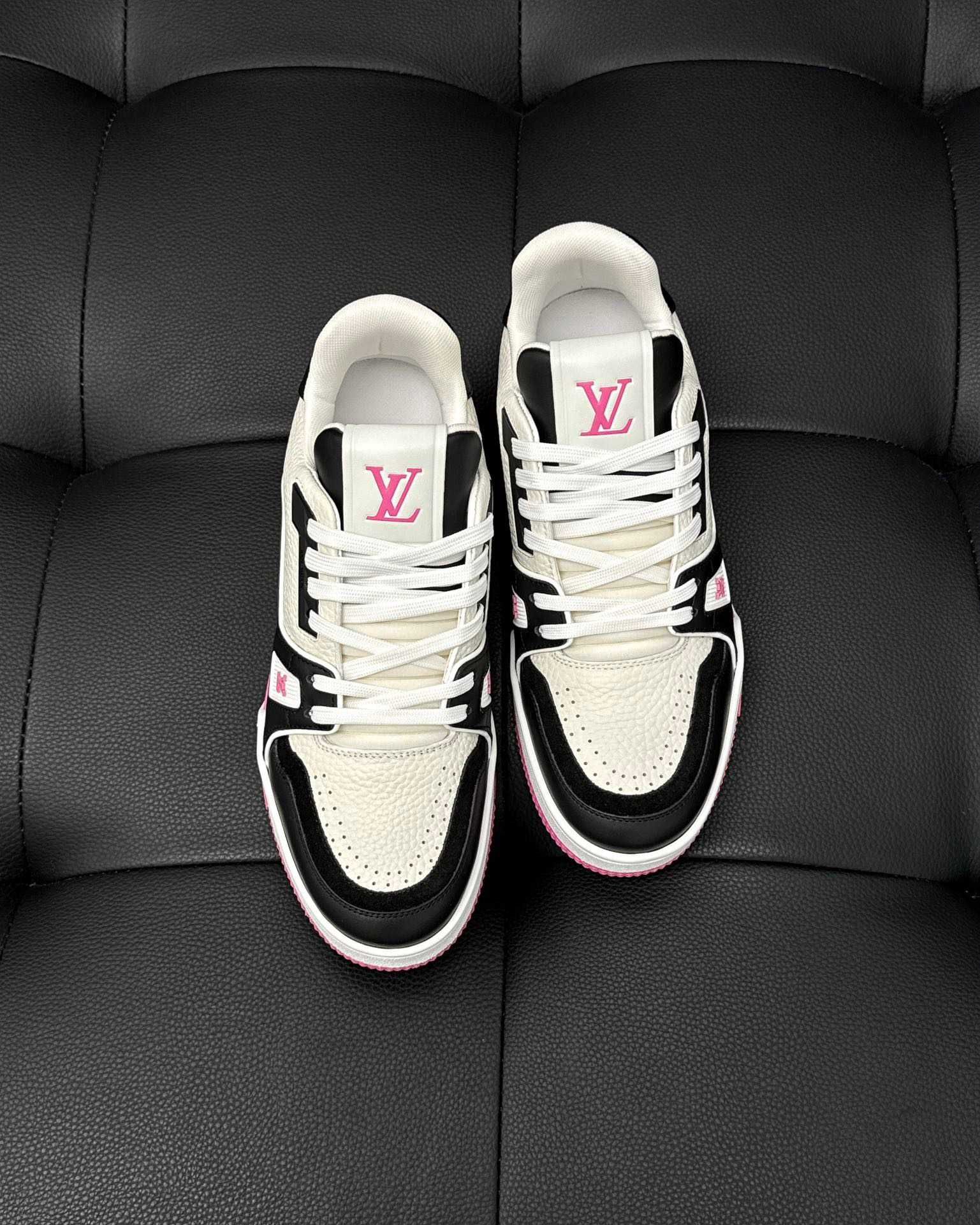 Adidasi Louis Vuitton Trainer Premium