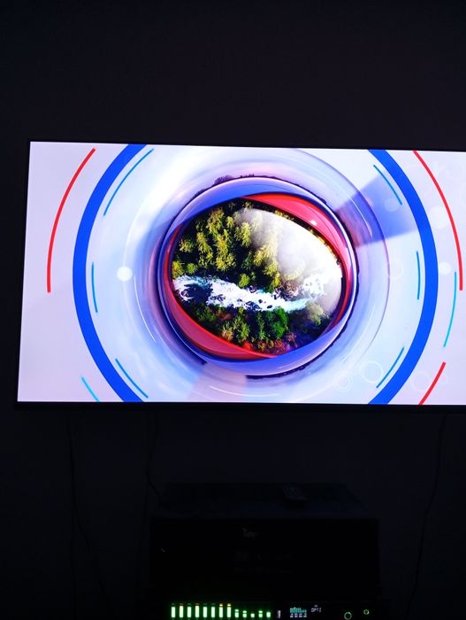 Vând Tv Panasonic OLED TX 55  LZ1000E