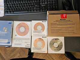 Pachet 5 CD-uri originale cu licenta Windows XP , Office 2003