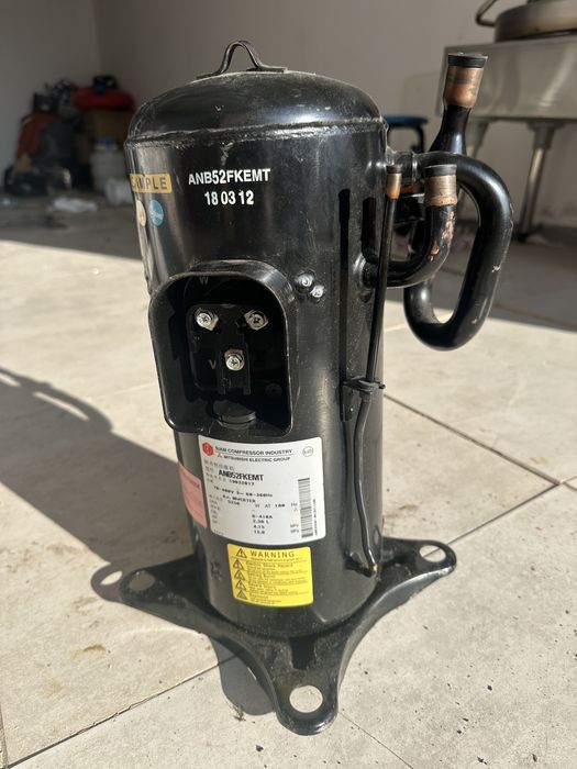 СИАМСКАЯ  комперассор ANB52FKEVT