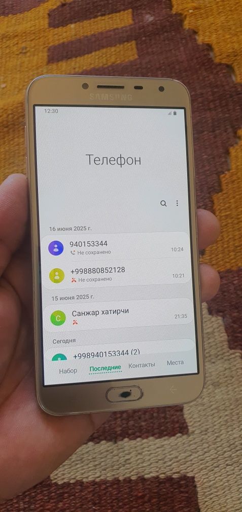 Телефон Samsung J4 2019