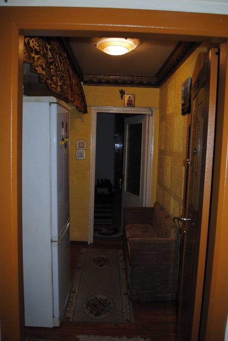 Apartament 2 Camere, Bloc cu 4 Etaje ZONA KAUFLAND VEST,Statie Bloc 10