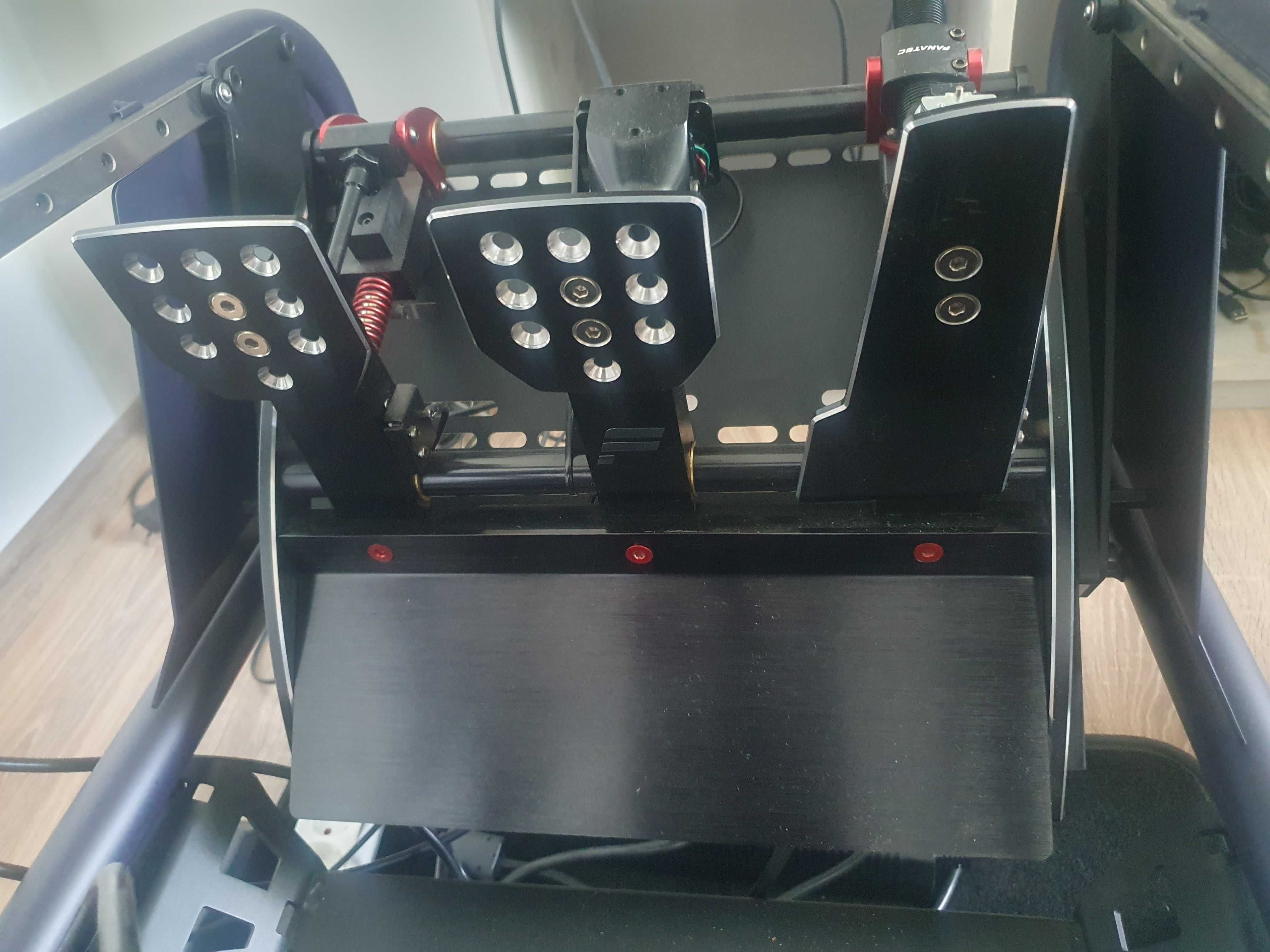 Racing Simulator - PlaySeat Intelligence - FANATEC DD1 Podium F1