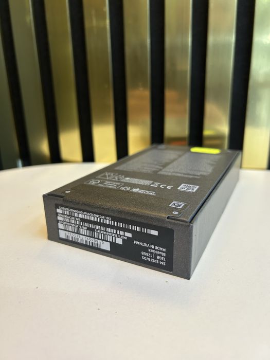Samsung S25 sigilat ,blue black ,128Gb