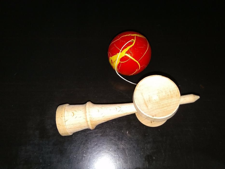 Jucarie KENDAMA (pt. copii / adulti)