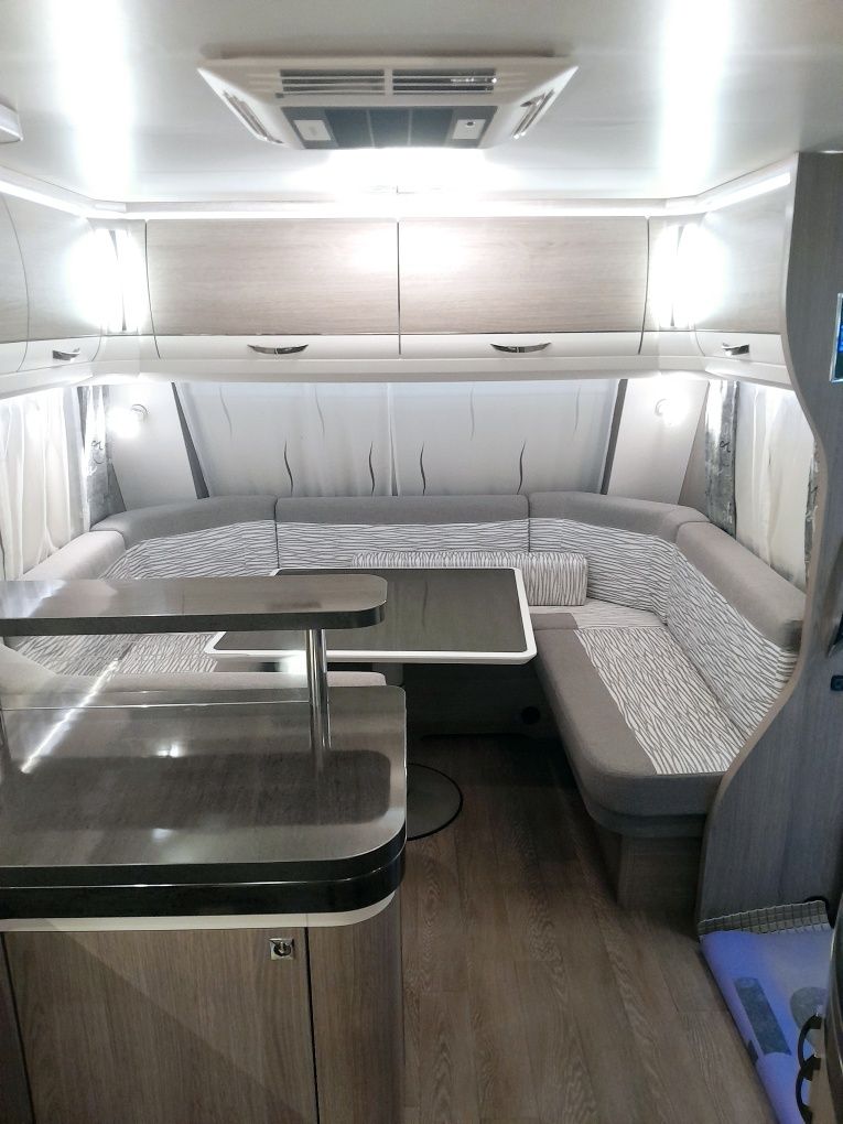 Подаётся дом на колос  CARAVAN HOBBY 2020 года