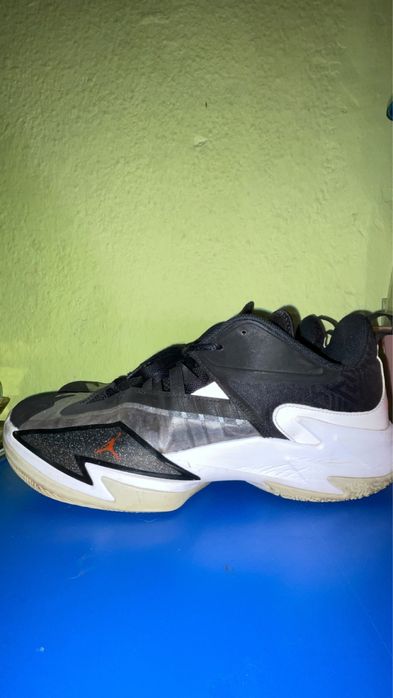 Vand jordani marimea 47.5