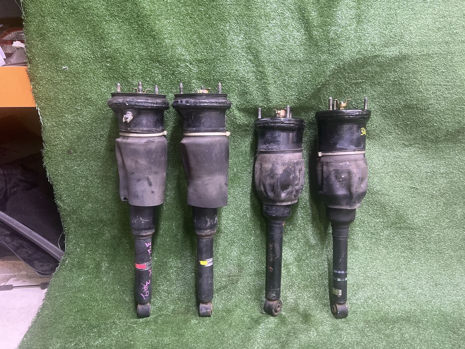 Тайота пневма стойки