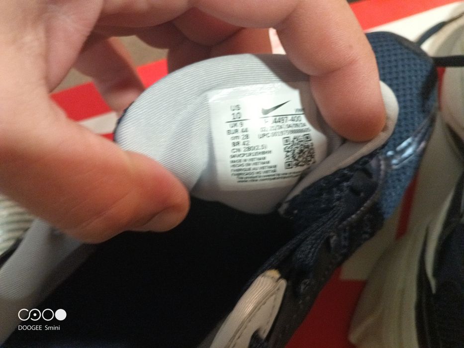 Nike v2k 44 номер 100% оригинал