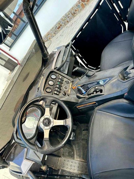 BRP Can-Am Bombardier Commander 1000