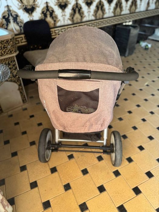 Коляска детская прогулочная