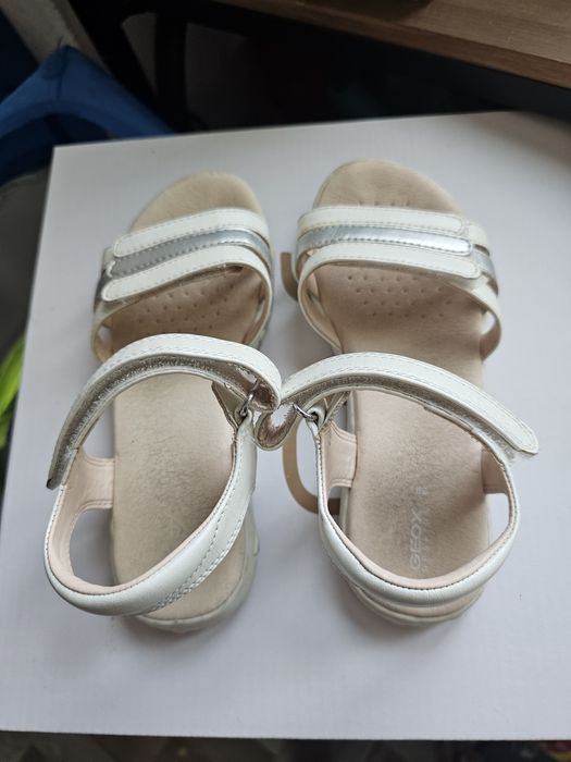 Sandale fetita albe Geox, marimea 31