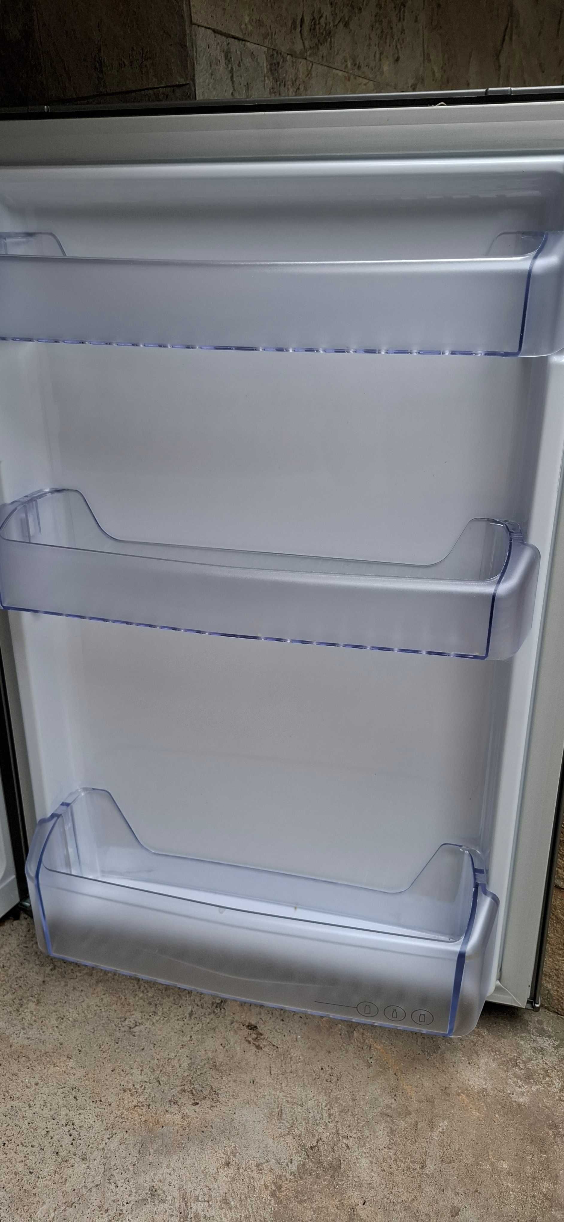 Хладилник BEKO с една врата