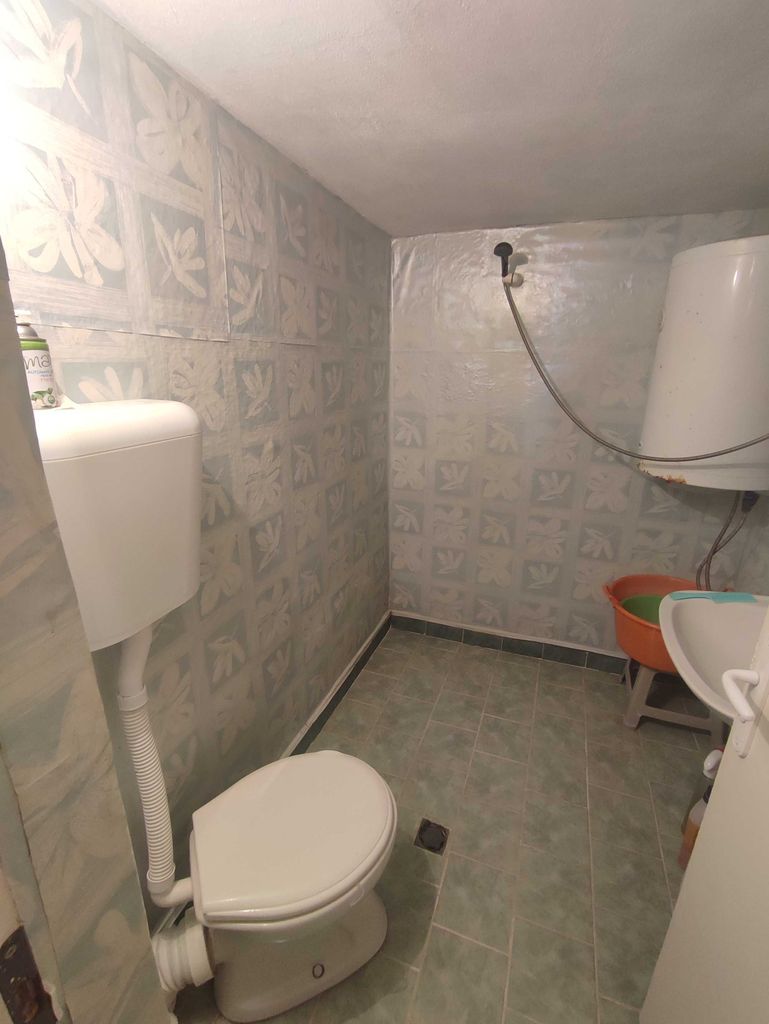 Продава се Къща в Варна, м-т Планова - 176 кв.м за 1108 €/кв.м - Снимка #16