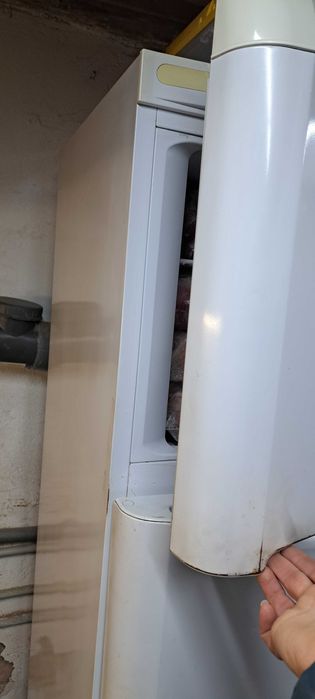 Продавам хладилник