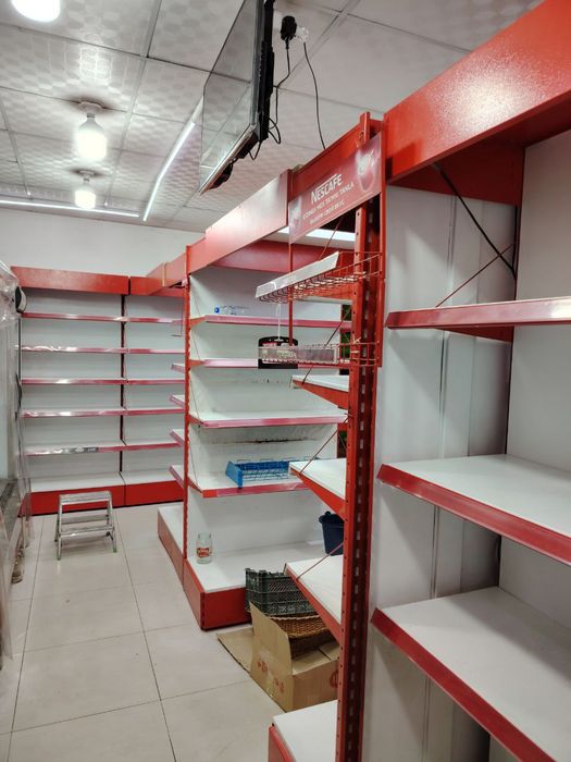 Стиляж срочно сотилади