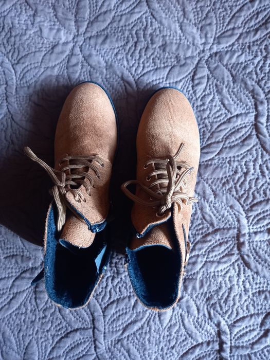 Стилни дамски боти