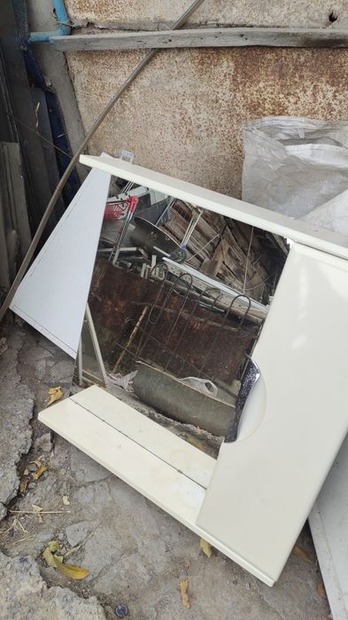 Продам тумба раковина в сборе + зеколо