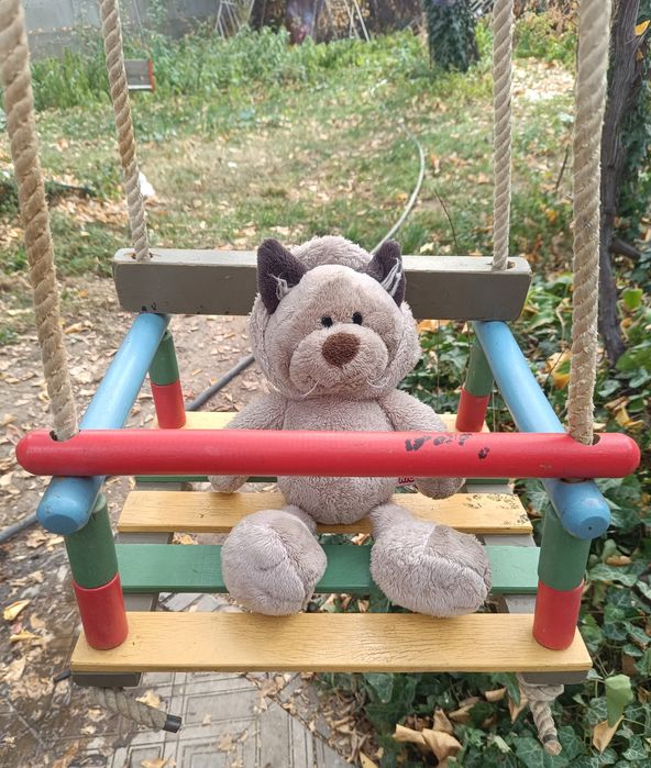 Качели для ребёнка