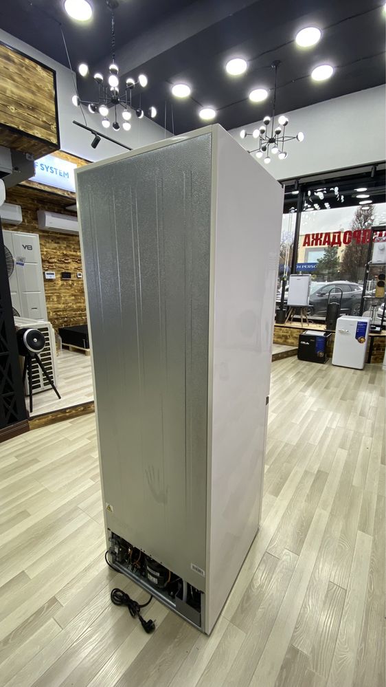 Холодильник Midea модель MDRB470MIE34T (бежевый) на 320 литров