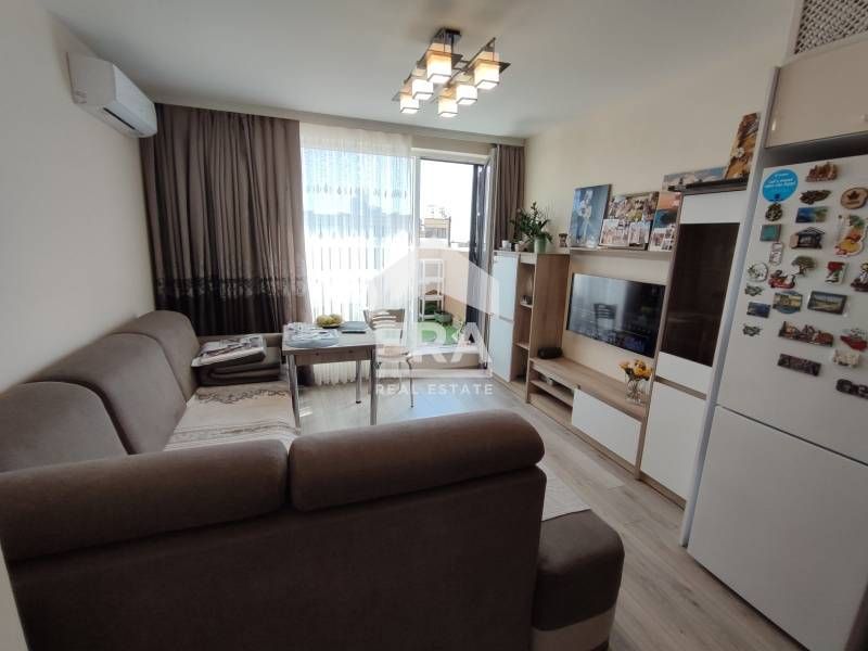 Продава се Двустаен апартамент в Варна, Възраждане 1 - 70 кв.м за 2358 €/кв.м - Снимка #1