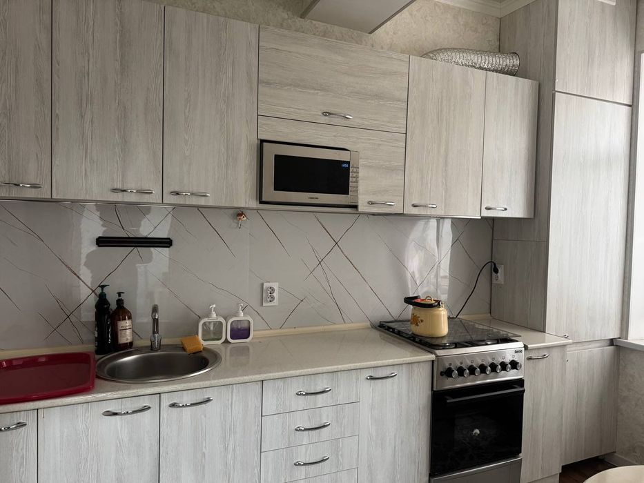 Аренда Ижара иззат кадышева 1/3/8 ғиштли дом хамма жихозлари билан