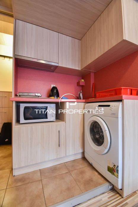 Дава се под наем Едностаен апартамент в София, Център - 20 кв.м за 375 € - Снимка #1