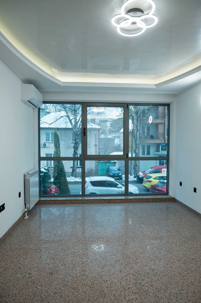Продава се Офис в София, Лозенец - 303 кв.м за 3480 €/кв.м - Снимка #9