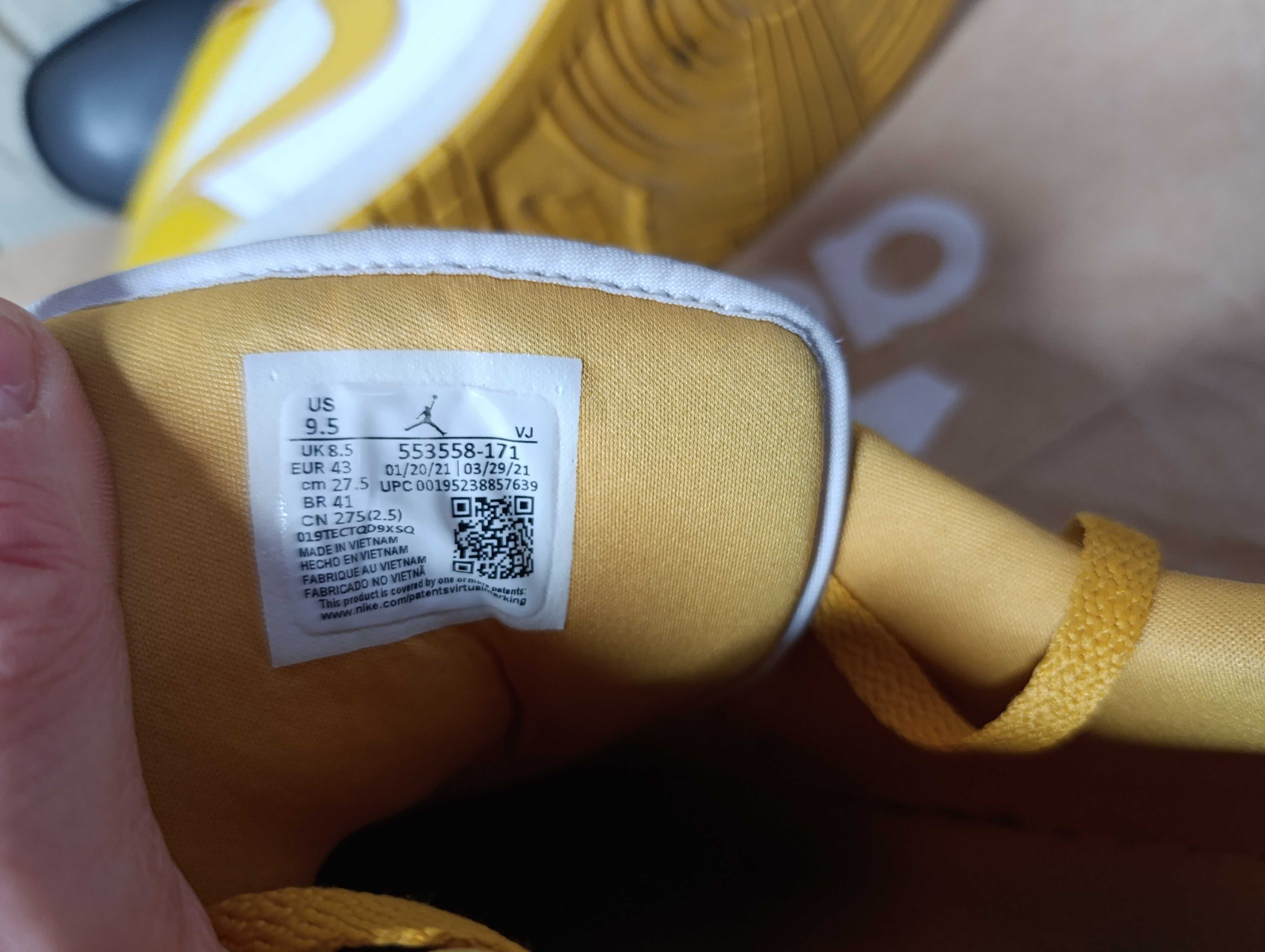 ''Nike Air Jordan 1 Retro Low Pollen''оригинални маратонки 43 номер
