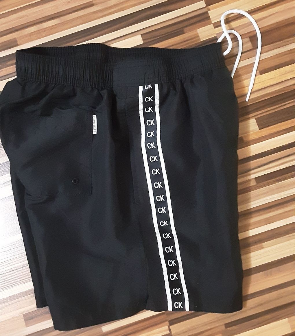 (S) Calvin klein оригинални къси панталони/шорти/бански