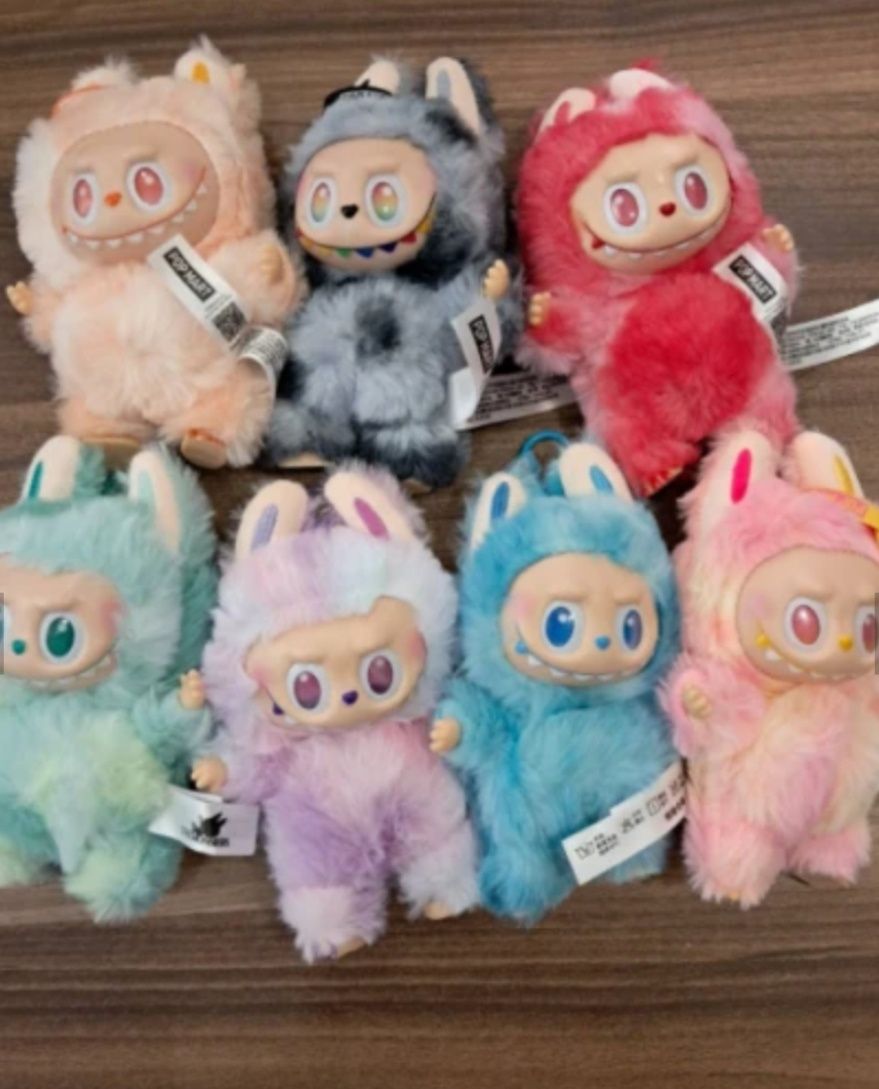 ОРИГИНАЛНИ Labubu от Pop Mart 
Това са колекционерски плюшени играч