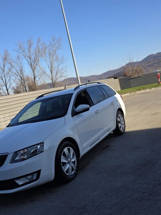 Vând Skoda Octavia lll 1.6 Tdi 2017 DSG 7+1
