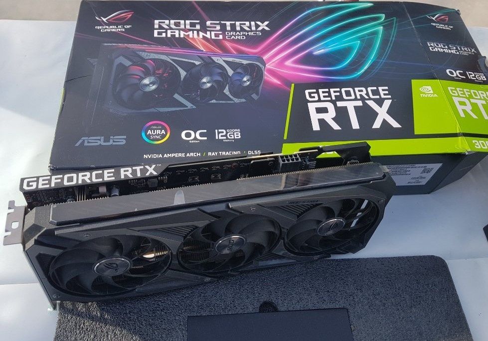 Геймърски настолен компютър Ryzen 3600 RTX 3060 12GB