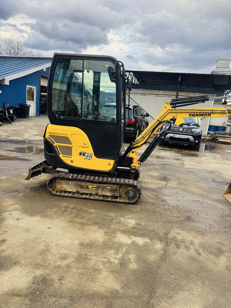 Miniexcavator YANMARsv18
