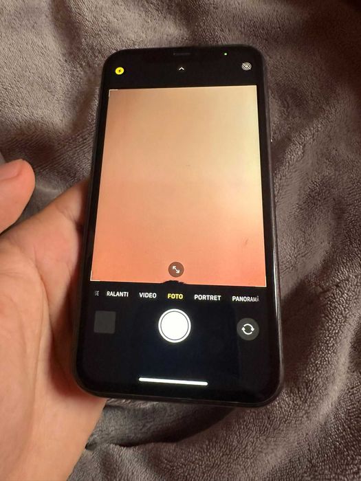 Iphone 11 NEGRU sau ALB Baterie 100% Liber de retea