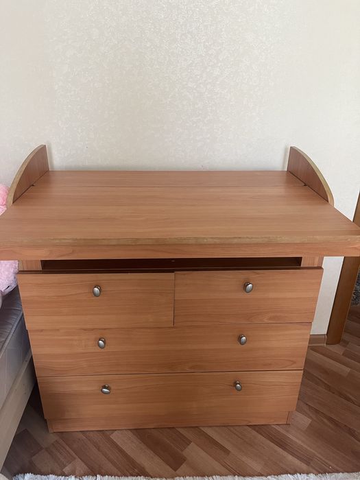 Комод и пеленальный столик 2в1