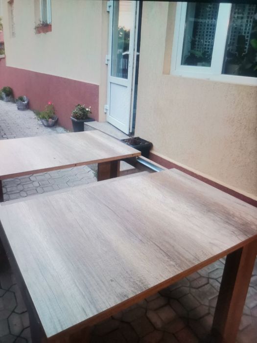 Vand Mobila mudulara. Frigider și Masa  extensibila