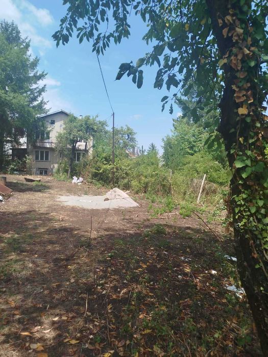 Продавам къща в град Банкя