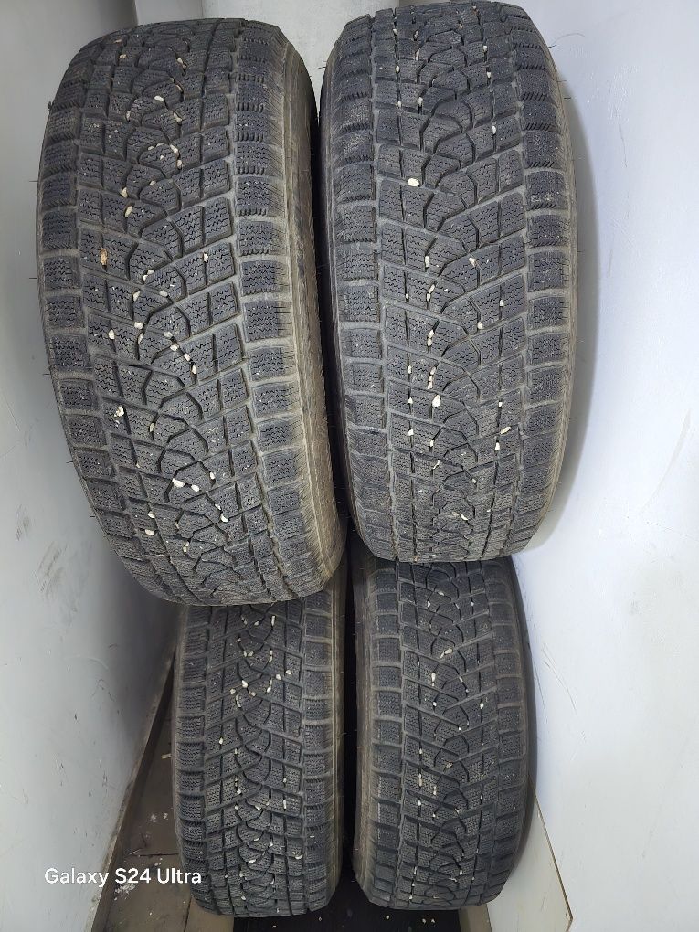 Продам Шины 265/65 R17