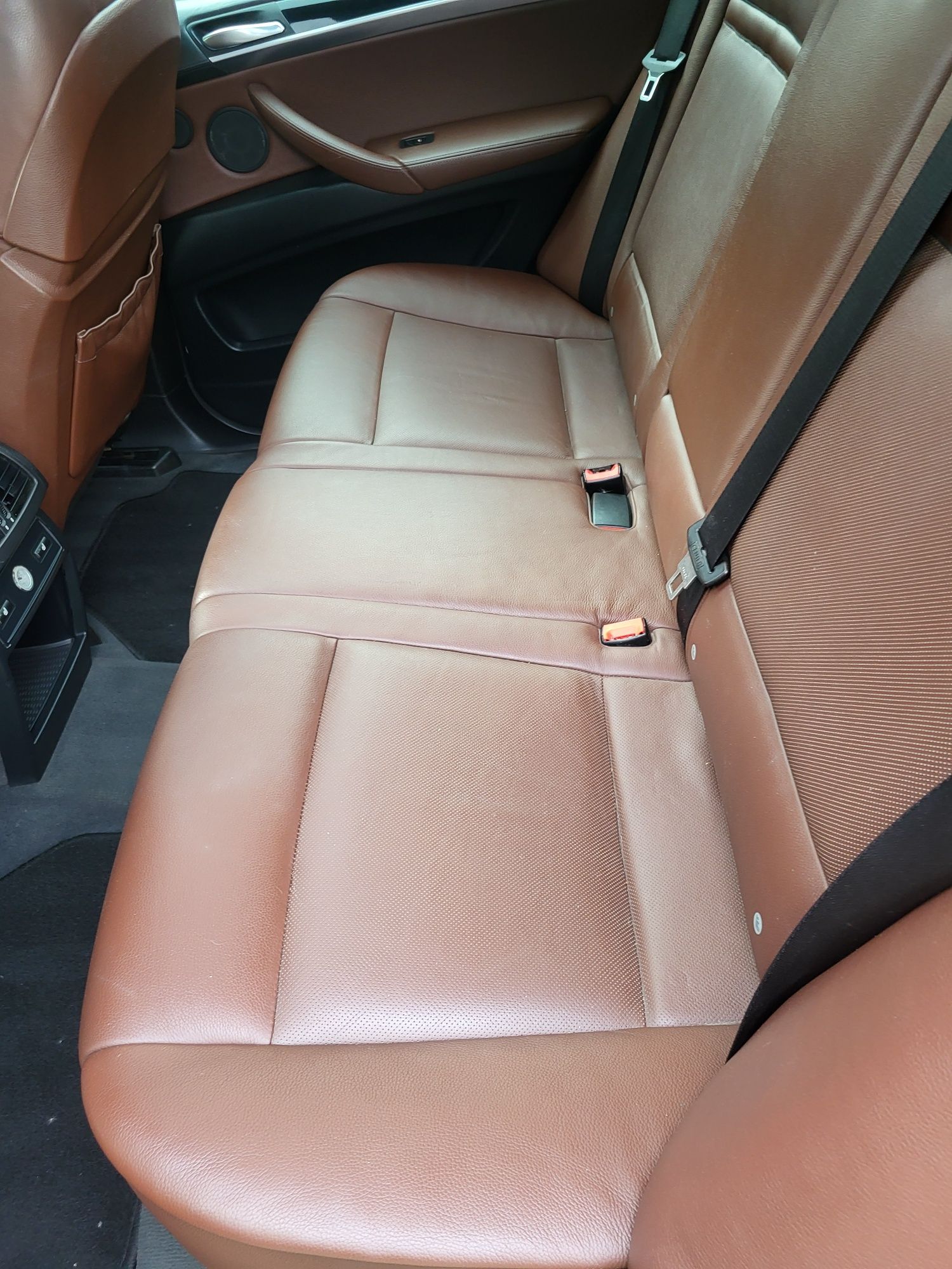 Комфортен салон индивидал за BMW E70 2011г