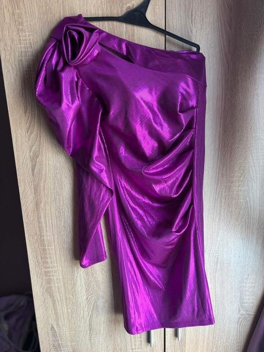 Рокля по тялото хс/с