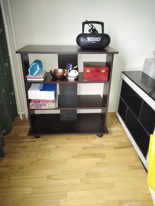 Подвижна маса етажерка