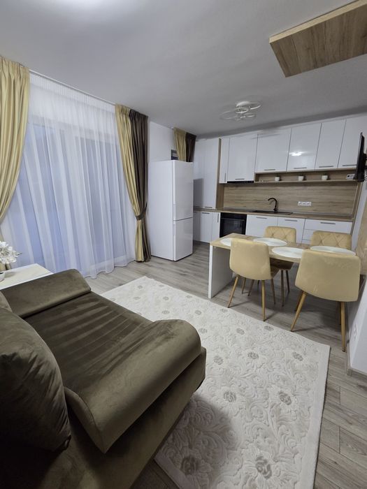 Apartament  modern cu 2 camere de închiriat
